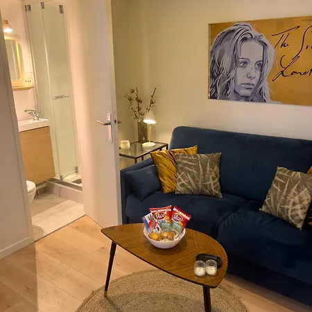 Studio Paris Central Париж